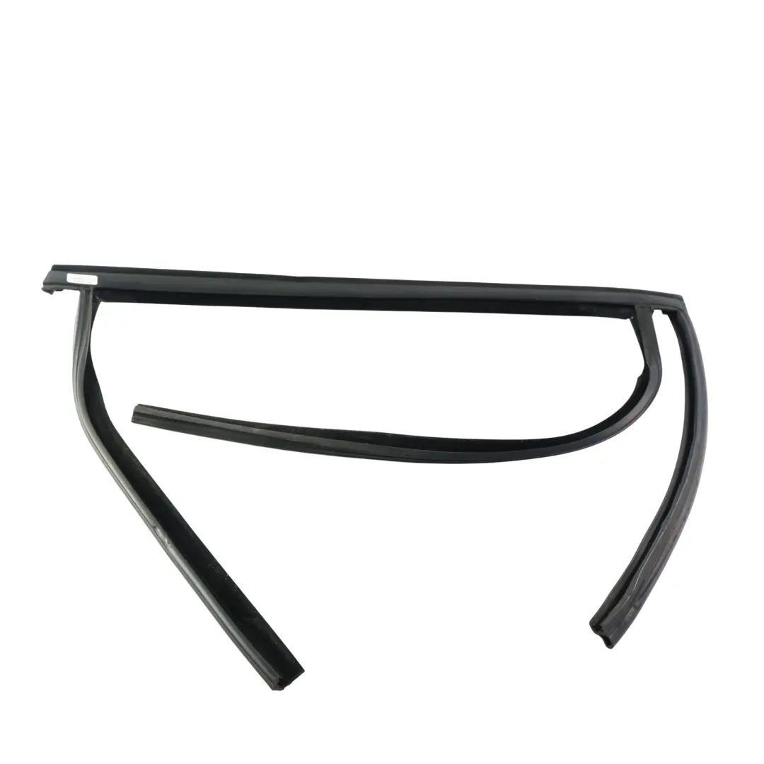 Ford Kuga MK1 Tür Fenster Dichtung Führung Hinten Rechts - SKU 8V41-S25824-A - Teilenummer 8V41-S25824-A