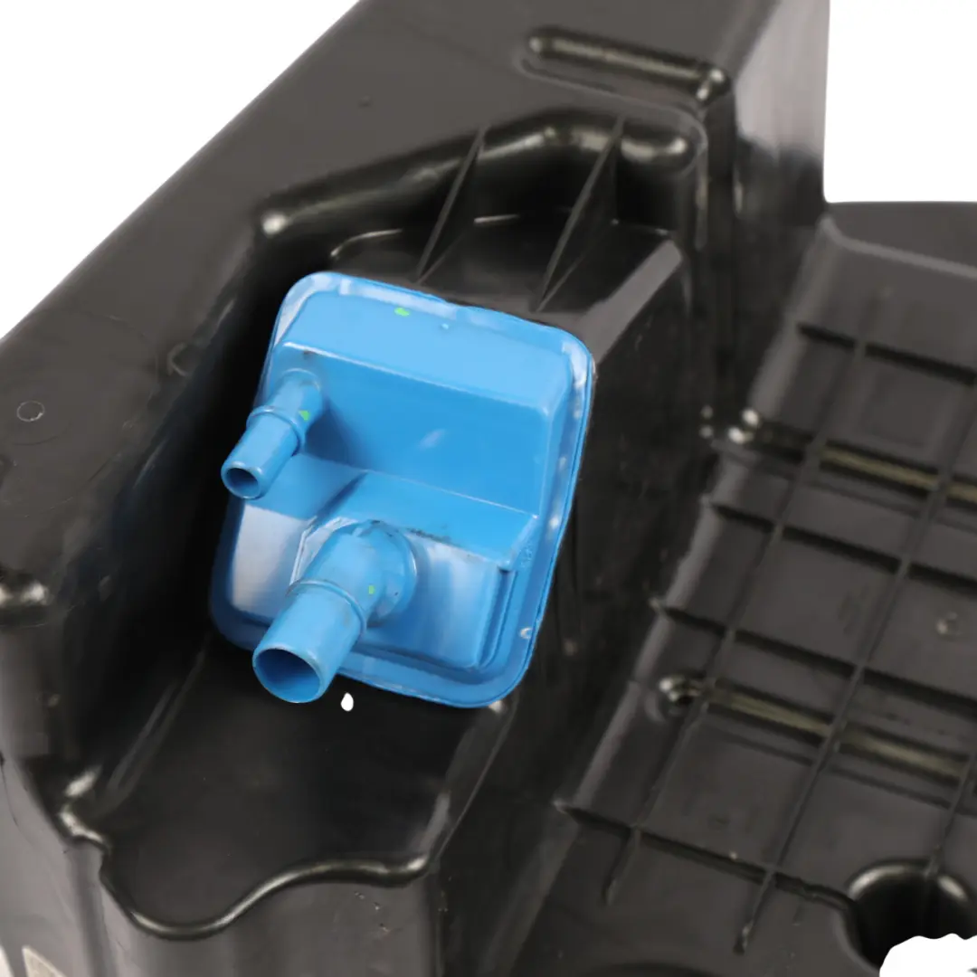 Audi A4 B9 AdBlue Additive Tank Reservoir 2.0 TDI - SKU 8W0131878AM - Part number 8W0131878AM