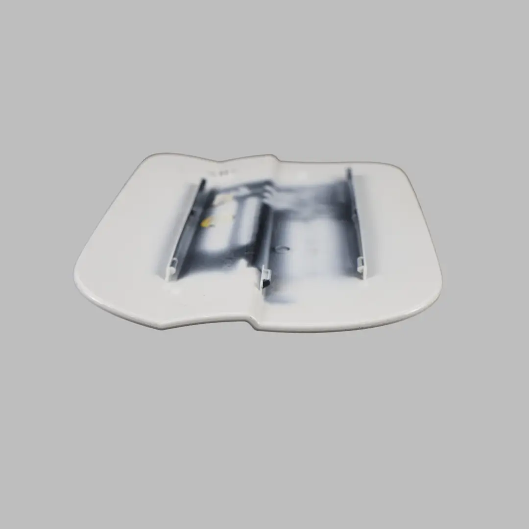 Audi A4 B9 Sportello Tappo Bocchettone Carburante Bianco Ibis Y9C - SKU 8W0809907B-IWH - Numero di parte 8W0809907B