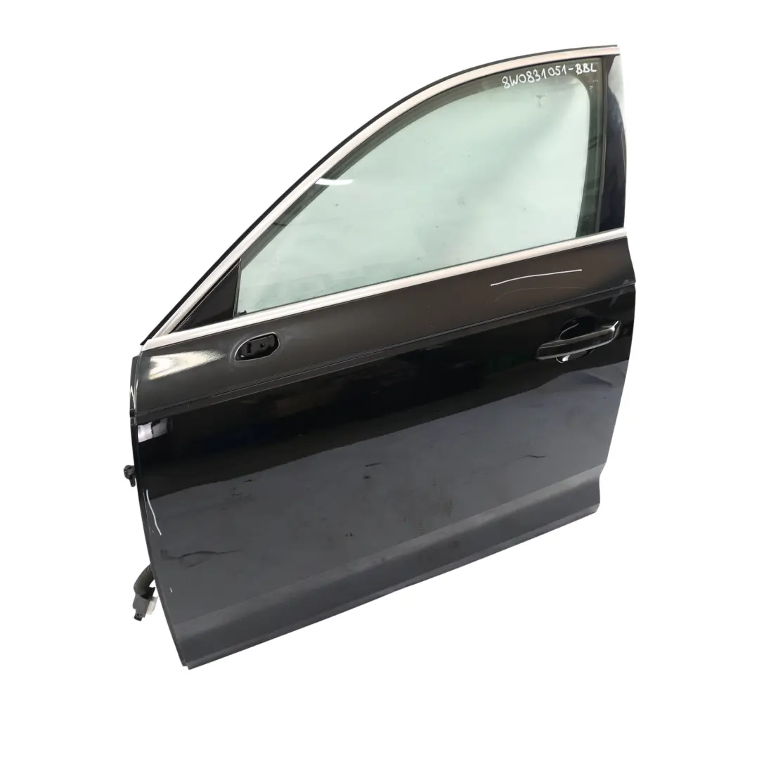 Drzwi Lewe Przednie Brilliant Black Czarny Metalik Y9B do Audi A4 B9 o numerze 8W0831051 Audi A4 B9 Drzwi Lewe Przednie Brilliant Black Czarny Metalik Y9B - SKU 8W0831051-BBL - Numer Części 8W0831051