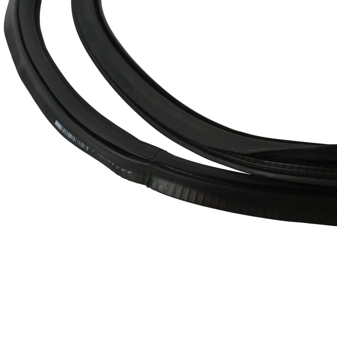 Guarnizione Porta Anteriore Sinistra Destra per Audi A4 S4 RS4 8W B9 con numero di parte 8W0831721B Audi A4 S4 RS4 8W B9 Guarnizione Porta Anteriore Sinistra Destra - SKU 8W0831721B - Numero di parte 8W0831721B