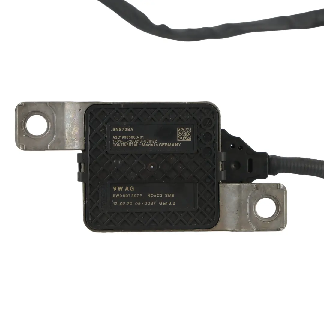 Czujnik Temperatury Spalin NOX 3.0 TDI DEWB do Audi A4 B9 A5 F5 o numerze 8W0907807P Audi A4 B9 A5 F5 Czujnik Temperatury Spalin NOX 3.0 TDI DEWB - SKU 8W0907807P - Numer Części 8W0907807P