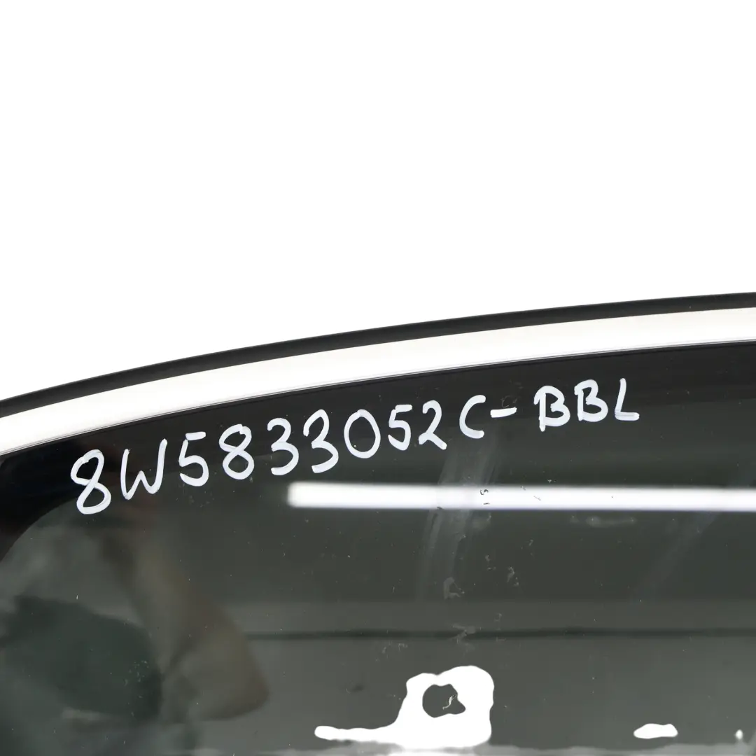 Audi A4 S4 B9 Berline Porte Arrière Droite Noir Brillant Métallisé Y9B - SKU 8W5833052C-BBL - Numéro de pièce 8W5833052C