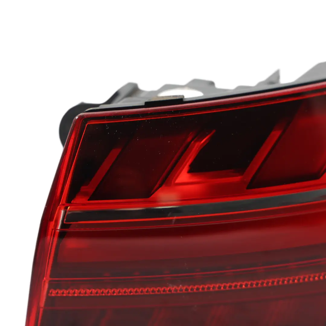 Audi A4 B9 Sedan Piloto Trasero LED Exterior Derecho - SKU 8W5945092AA - Número de pieza 8W5945092AA