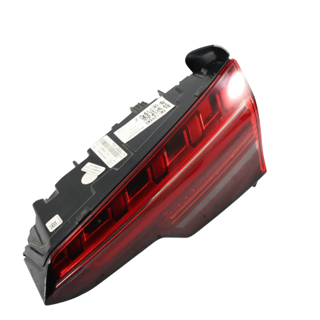 Audi A4 B9 Sedan Piloto Trasero LED Interior Derecho - SKU 8W5945094AA - Número de pieza 8W5945094AA