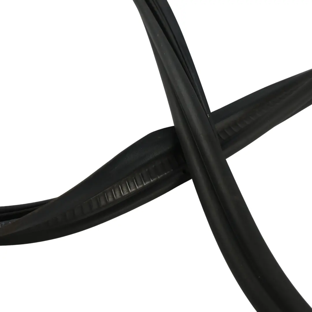 Joint Caoutchouc Étanchéité Hayon Coffre pour Audi A5 S5 RS5 F5 à propos du numéro de pièce 8W8827705C Audi A5 S5 RS5 F5 Joint Caoutchouc Étanchéité Hayon Coffre - SKU 8W8827705C - Numéro de pièce 8W8827705C