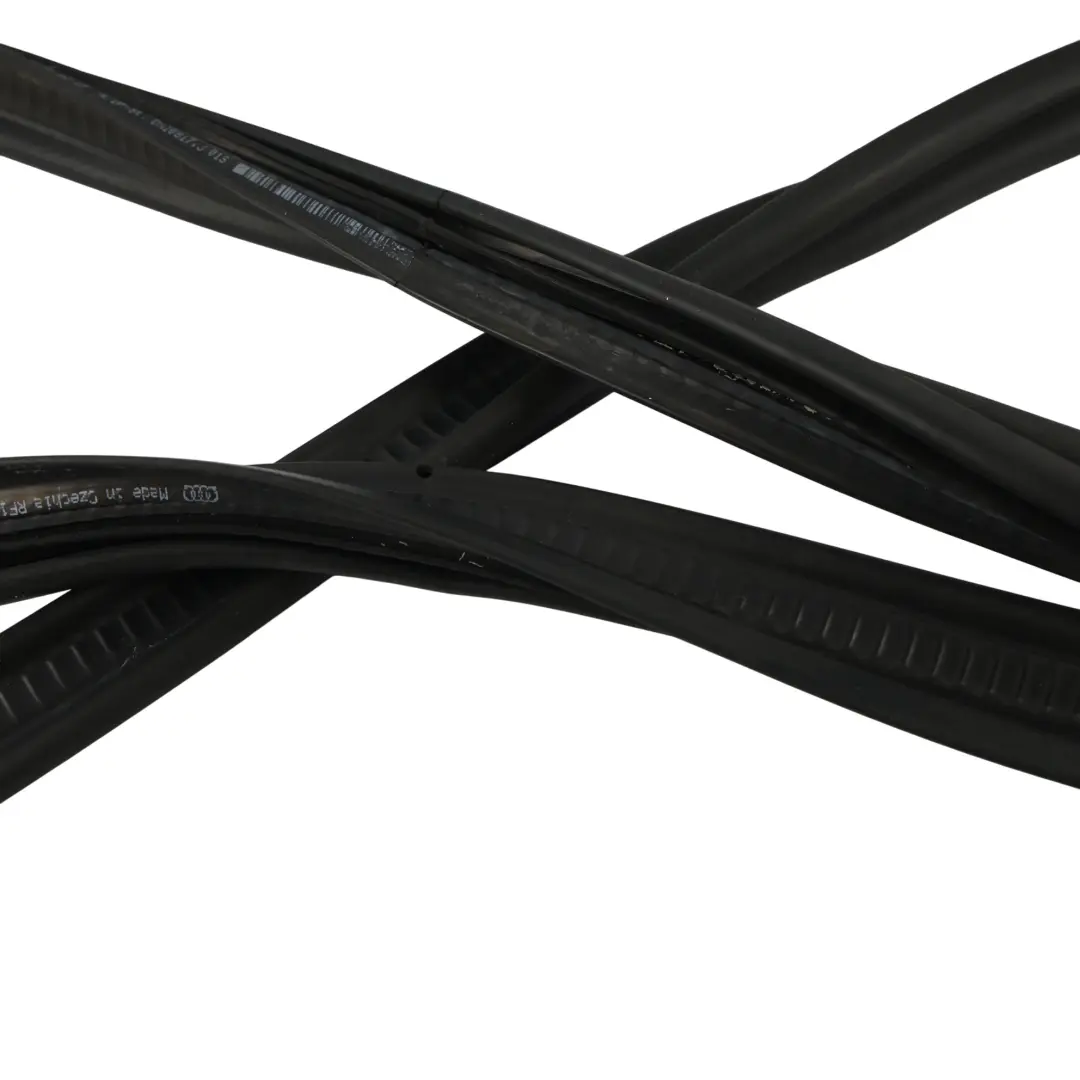 Audi A5 S5 RS5 F5 Guarnizione Portellone Bagagliaio - SKU 8W8827705C - Numero di parte 8W8827705C