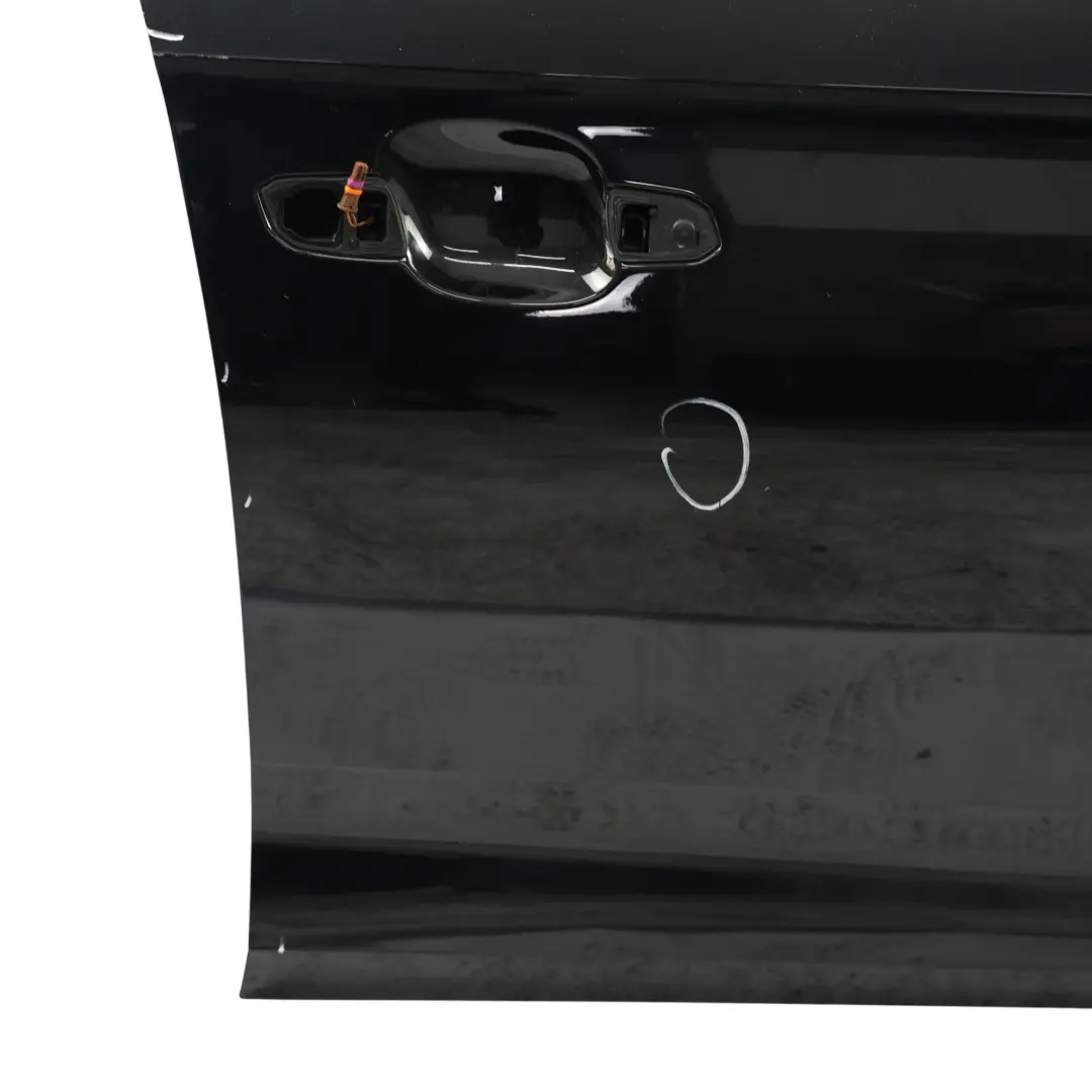 Pannello Porta Posteriore Destra Nero Mitico Metallizzato Y9T per Audi A5 F5 con numero di parte 8W8833052J Audi A5 F5 Pannello Porta Posteriore Destra Nero Mitico Metallizzato Y9T - SKU 8W8833052J-MYB - Numero di parte 8W8833052J
