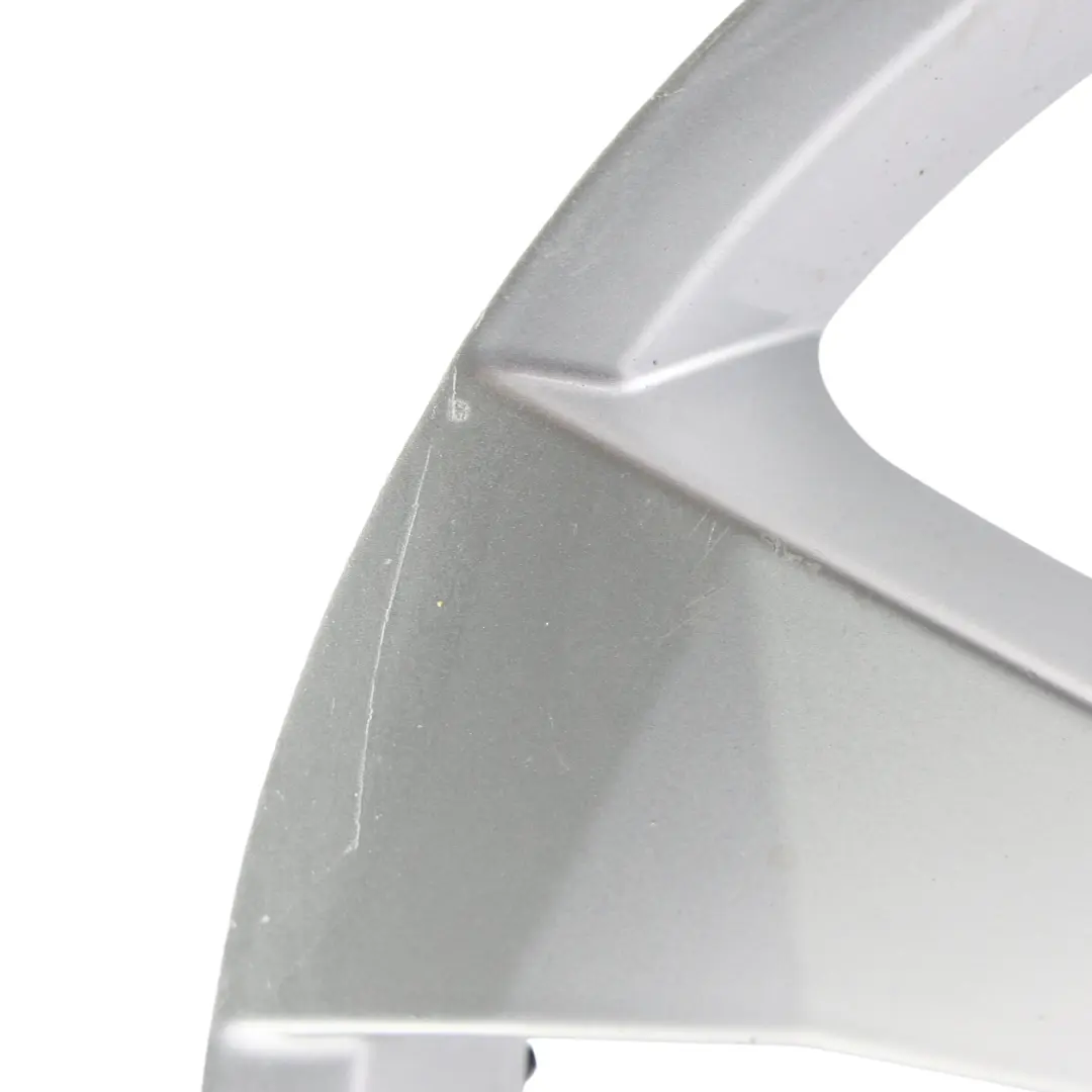 Jante en alliage argenté 16" 7J ET:34 La flèche l'étoile pour Audi A1 8X à propos du numéro de pièce 8XA601025A Audi A1 8X Jante en alliage argenté 16" 7J ET:34 La flèche l'étoile - SKU 8XA601025A-1 - Numéro de pièce 8XA601025A