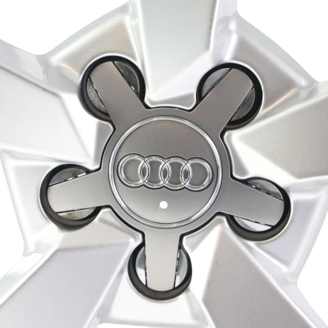  Llanta de aleación plateada Audi A1 8X 16" 7J ET:34 Star Spoke - SKU 8XA601025A-2 - Número de pieza 8XA601025A