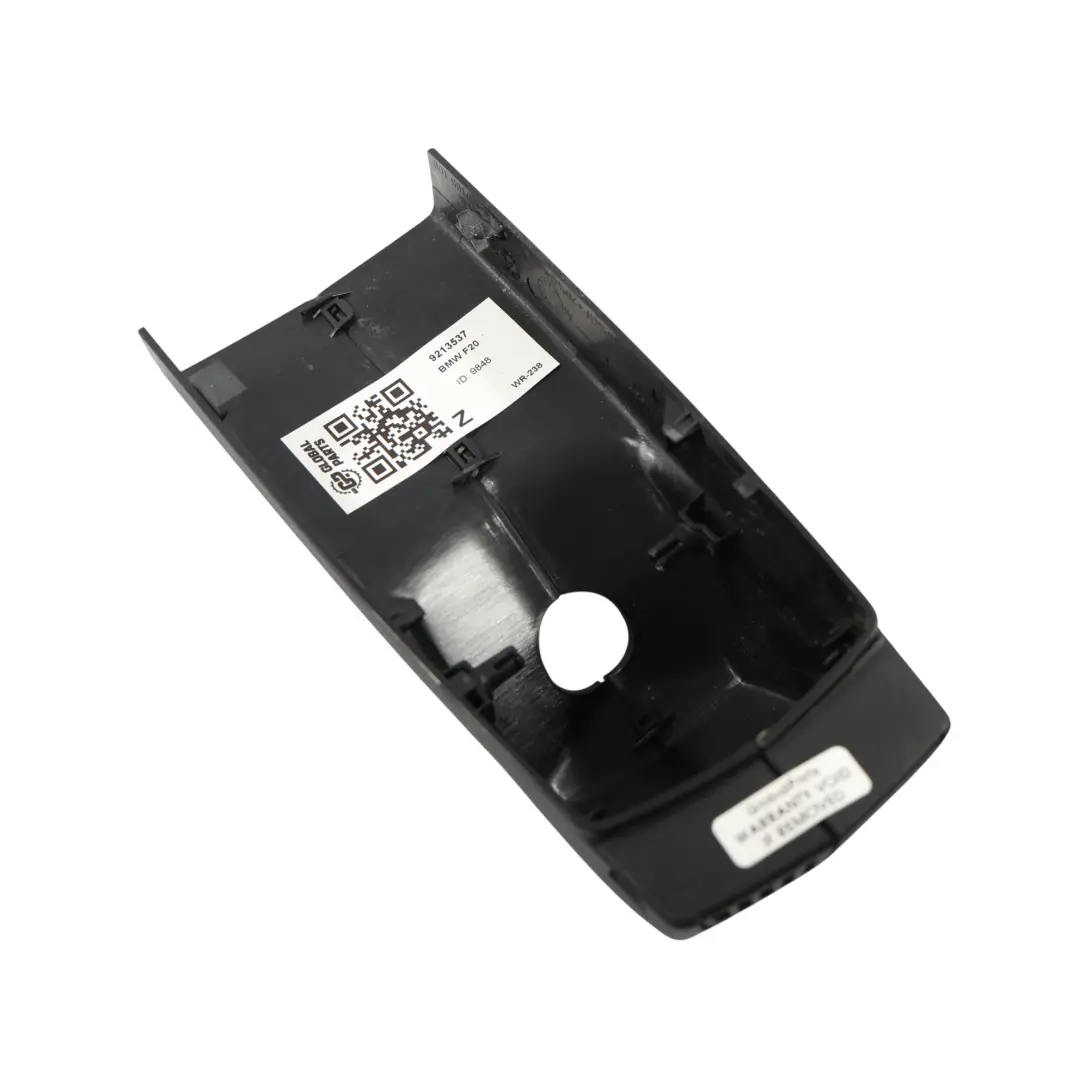 Osłona Podstawy Lusterka 9275007 do BMW F20 F21 F22 F23 F30 F34 F82 F83 o numerze 9213537 BMW F20 F21 F22 F23 F30 F34 F82 F83 Osłona Podstawy Lusterka 9275007 - SKU 9213537 - Numer Części 9213537