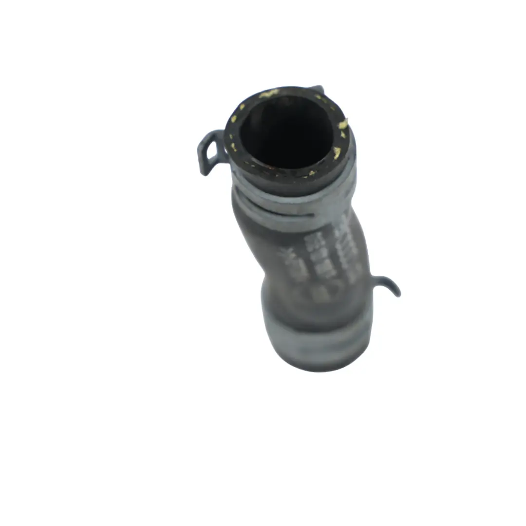 Manguera Tubería Refrigerante 3.0 TFSI 06E121058F para Porsche Cayenne 92A con número de pieza 95810645800 Porsche Cayenne 92A Manguera Tubería Refrigerante 3.0 TFSI 06E121058F - SKU 95810645800 - Número de pieza 95810645800