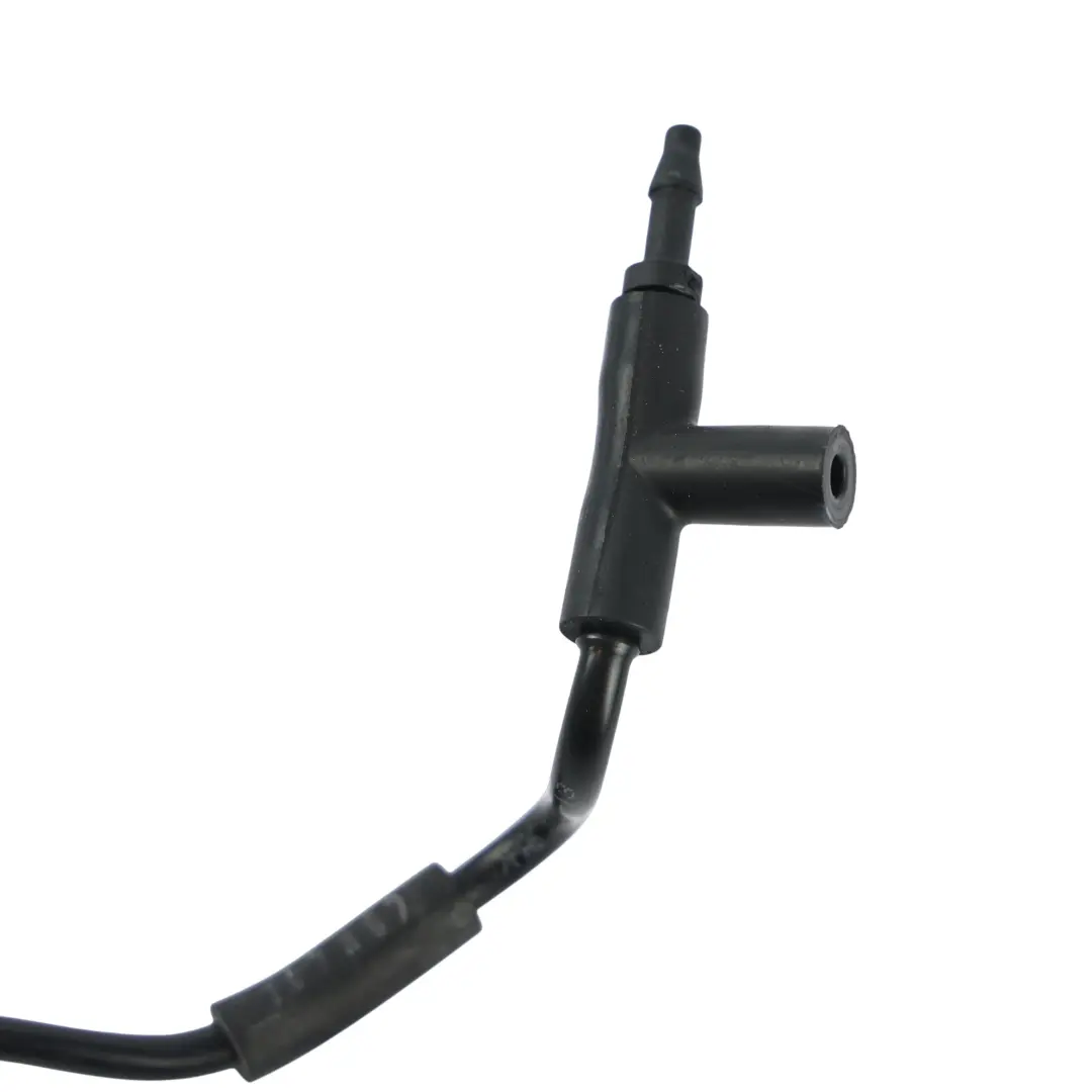 Przewód Rury Podciśnienia 3.0 TFSI do Porsche Cayenne 92A o numerze 95811071400 Porsche Cayenne 92A Przewód Rury Podciśnienia 3.0 TFSI - SKU 95811071400 - Numer Części 95811071400