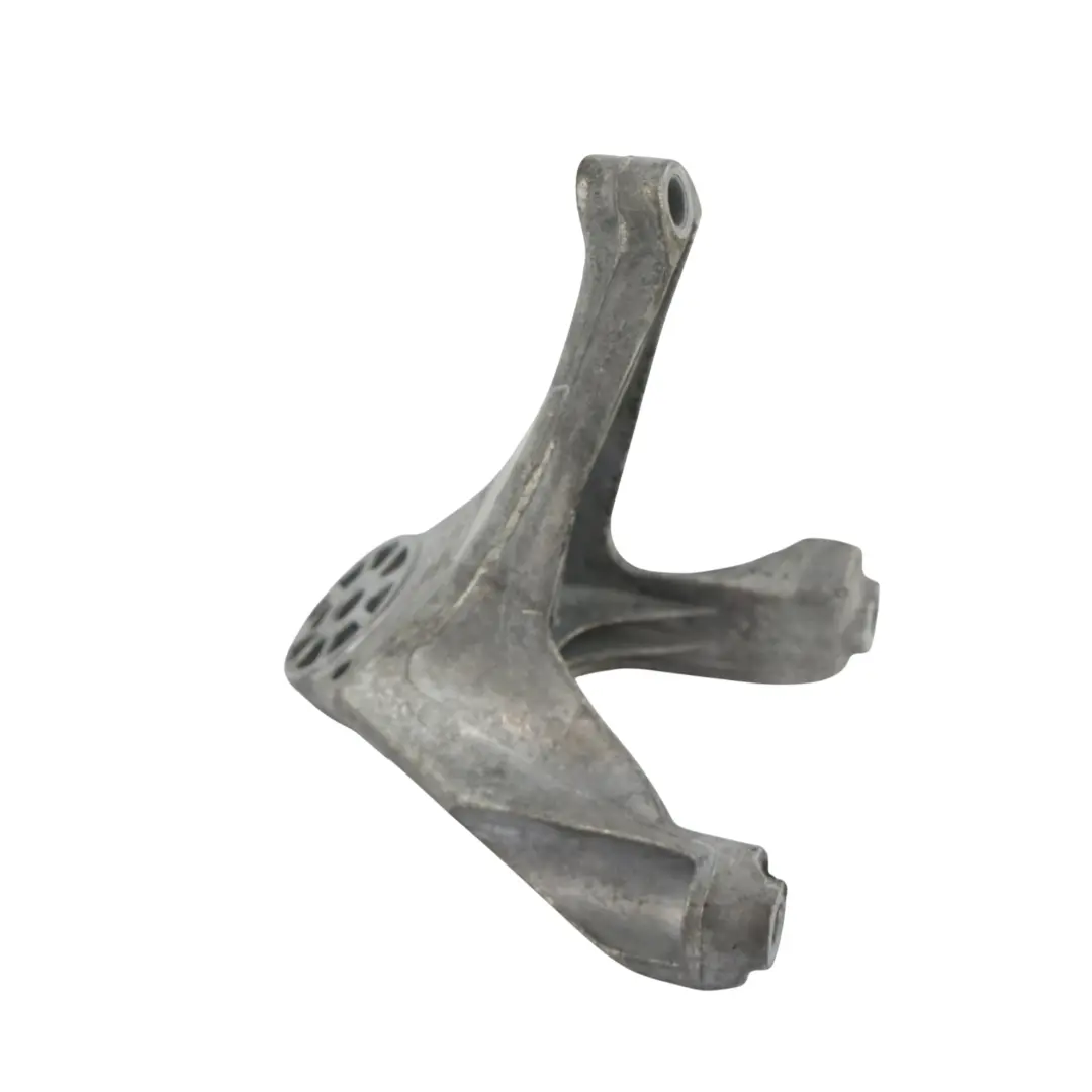 Supporto Staffa Motore 3.0 TFSI 7L8199308F per Porsche Cayenne 92A con numero di parte 7L8199308F Porsche Cayenne 92A Supporto Staffa Motore 3.0 TFSI 7L8199308F - SKU 95811520151 - Numero di parte 7L8199308F