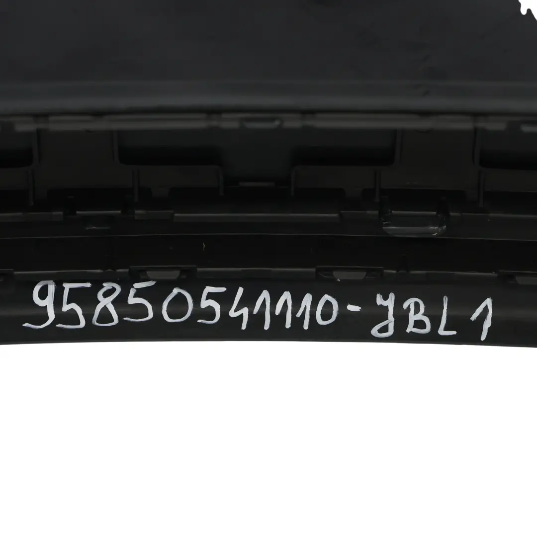 958 92A Zderzak Tylny Jet Black Czarny Metalik - C9X do Porsche Cayenne o numerze 95850541110 Porsche Cayenne 958 92A Zderzak Tylny Jet Black Czarny Metalik - C9X - SKU 95850541110-JBL1 - Numer Części 95850541110