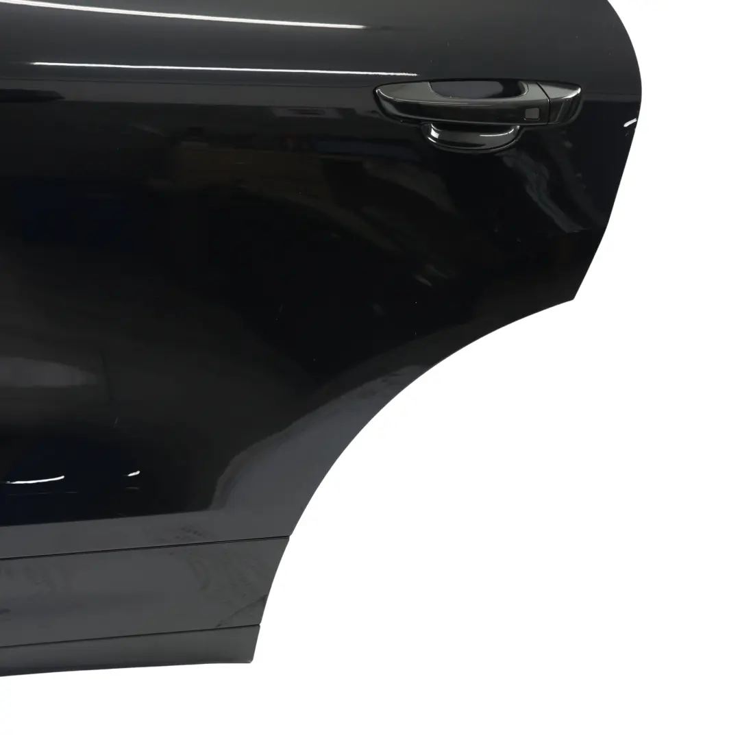 Drzwi Tylne Lewe Czarny Metalik C9X do Porsche Cayenne 92A o numerze 95853301100 Porsche Cayenne 92A Drzwi Tylne Lewe Czarny Metalik C9X - SKU 95853301100-JBL - Numer Części 95853301100