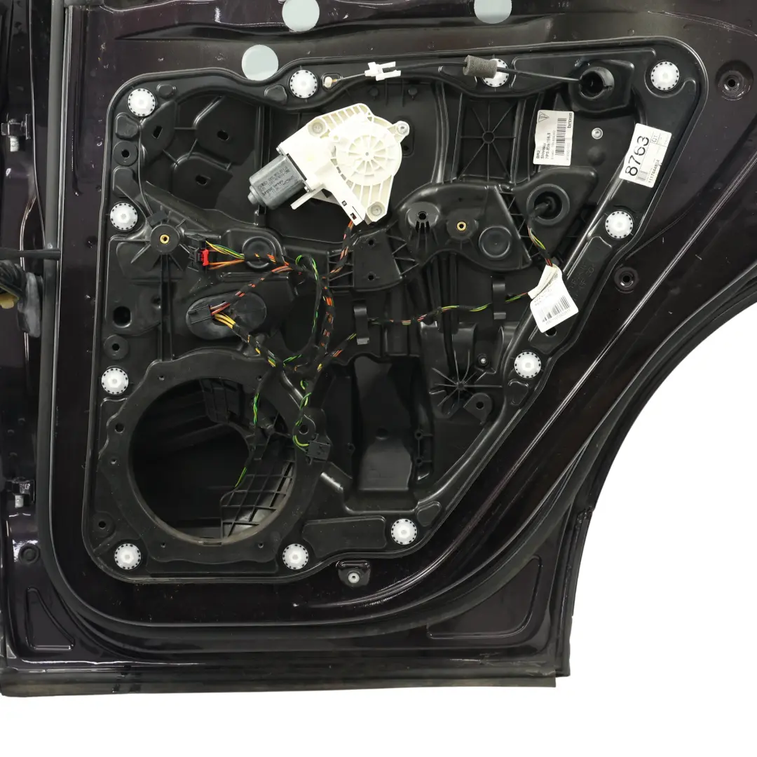 Puerta Trasera Derecha Amatista Metalico M4Z para Porsche Cayenne 92A con número de pieza 95853301200 Porsche Cayenne 92A Puerta Trasera Derecha Amatista Metalico M4Z - SKU 95853301200-AME - Número de pieza 95853301200