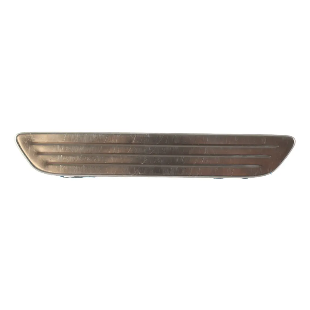 Moldura Umbral Puerta Trasera Derecha para Porsche Cayenne 92A con número de pieza 95855579401 Porsche Cayenne 92A Moldura Umbral Puerta Trasera Derecha - SKU 95855579401 - Número de pieza 95855579401