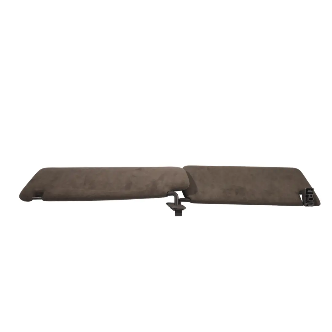 Sonnenblende Abdeckung Alcantara Espresso Rechts 7P5857552A für Porsche Cayenne 92A mit Teilenummer 95873155203 Porsche Cayenne 92A Sonnenblende Abdeckung Alcantara Espresso Rechts 7P5857552A - SKU 95873155203 - Teilenummer 95873155203