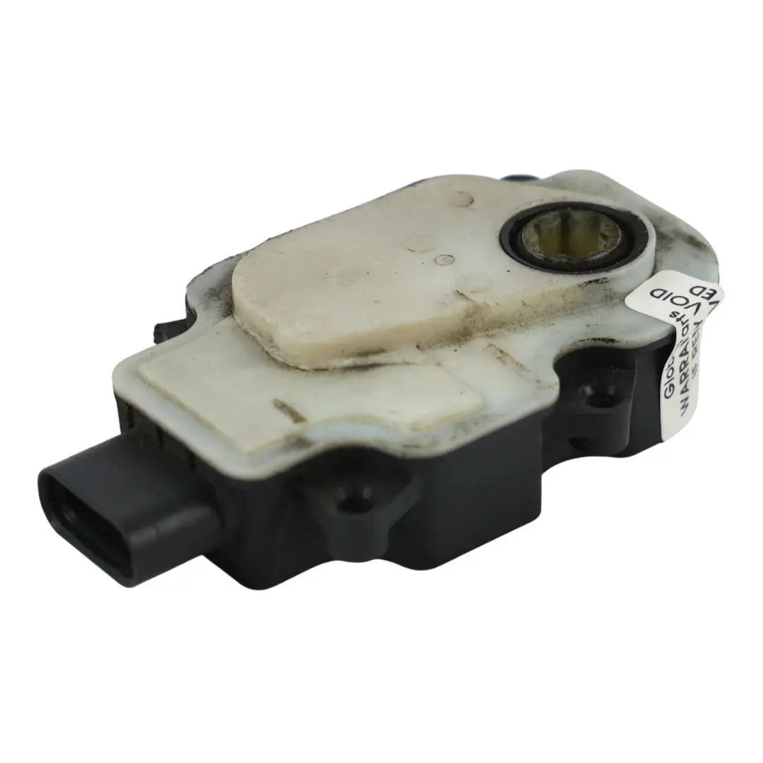 VW Volkswagen Passat 3G Touareg CR Golf 5G Radiator Grill Actuator - SKU 95B965501AA - Part number 95B965501AA
