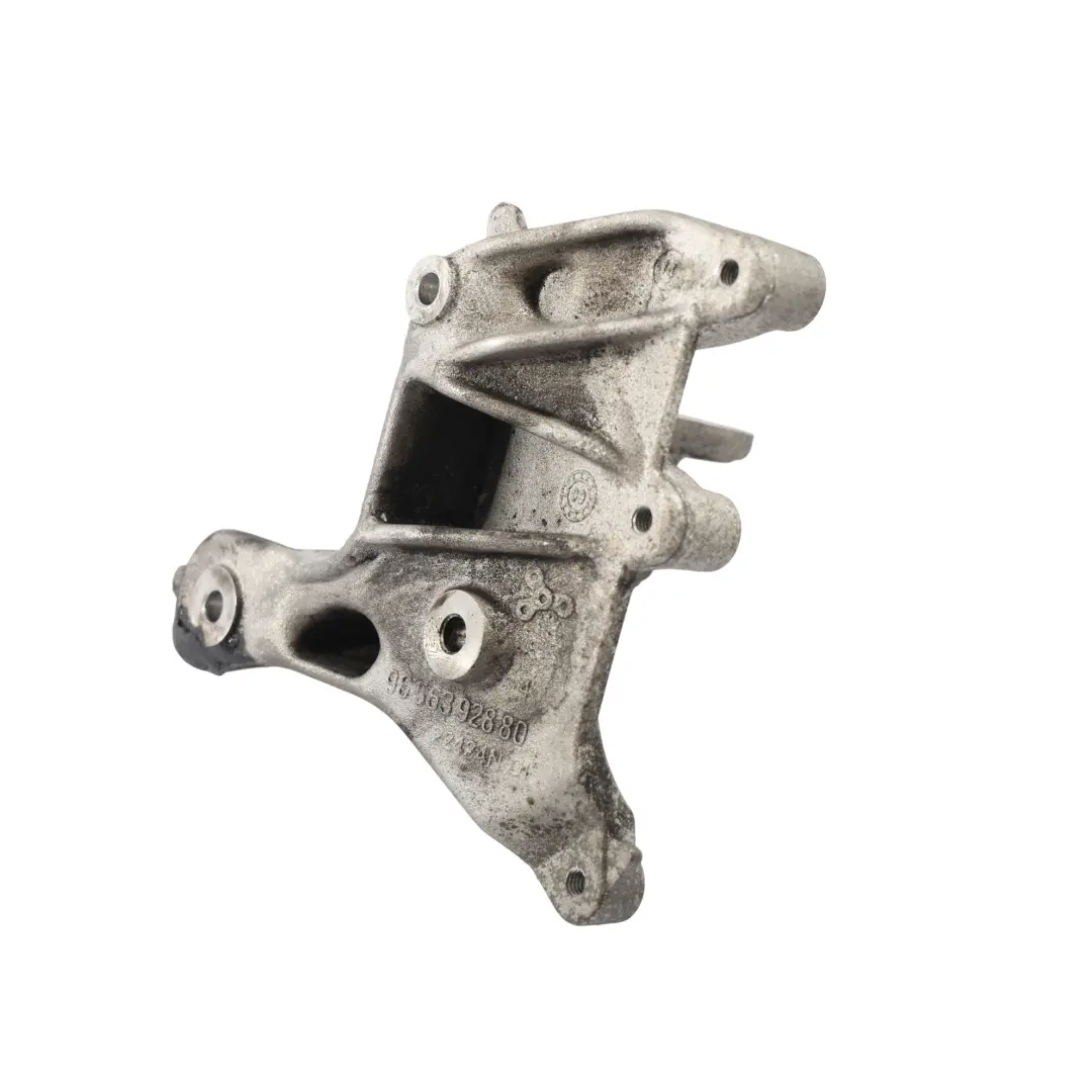 Mk2 Wspornik Poduszki Skrzyni Biegów Lewy do Ford Galaxy o numerze 9656392880 Ford Galaxy Mk2 Wspornik Poduszki Skrzyni Biegów Lewy - SKU 9656392880 - Numer Części 9656392880