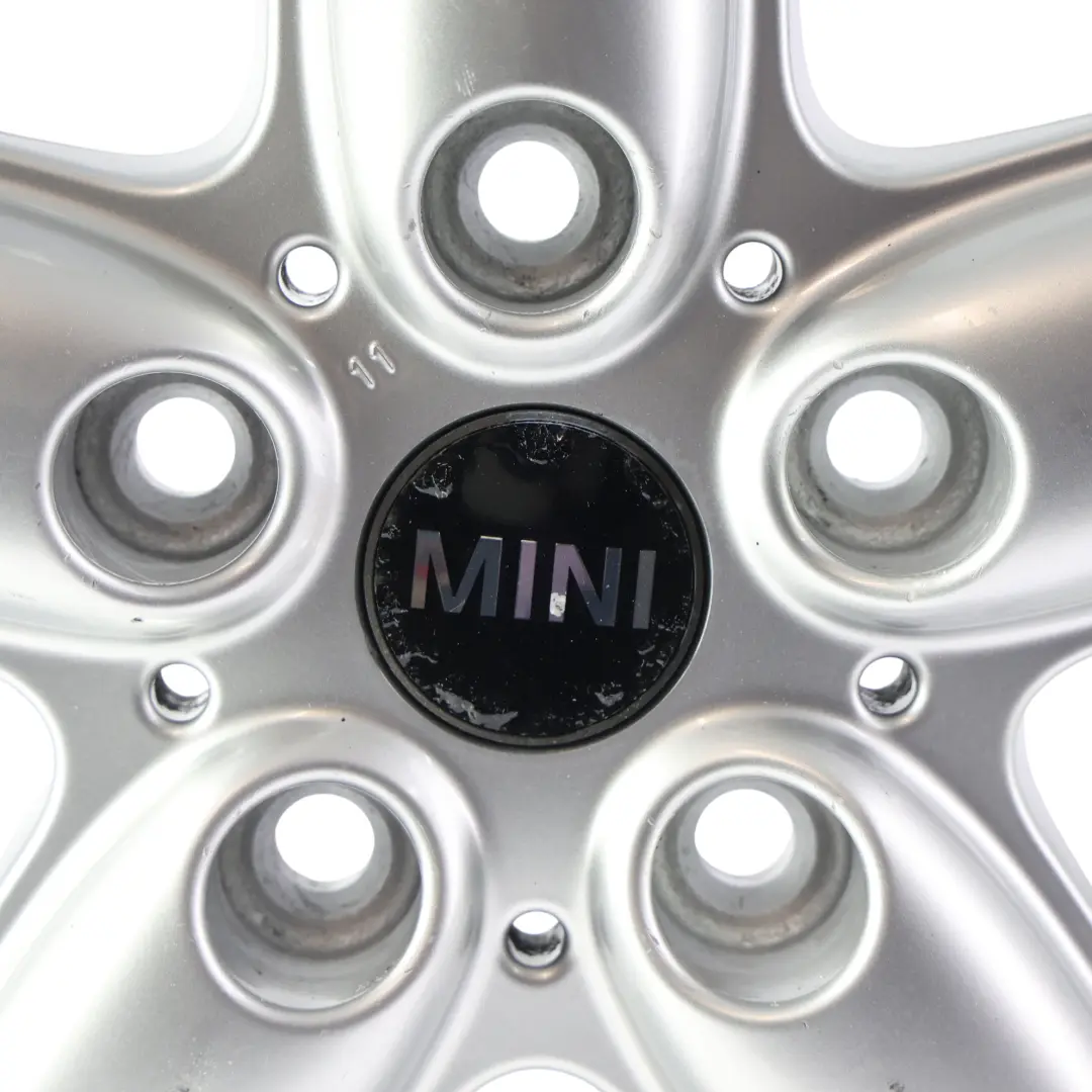 Felga Aluminiowa Srebrna 16" Star Spoke 124 6,5J ET46 do Mini Cooper R60 R61 o numerze 9803720 Mini Cooper R60 R61 Felga Aluminiowa Srebrna 16" Star Spoke 124 6,5J ET46 - SKU 9803720-1 - Numer Części 9803720
