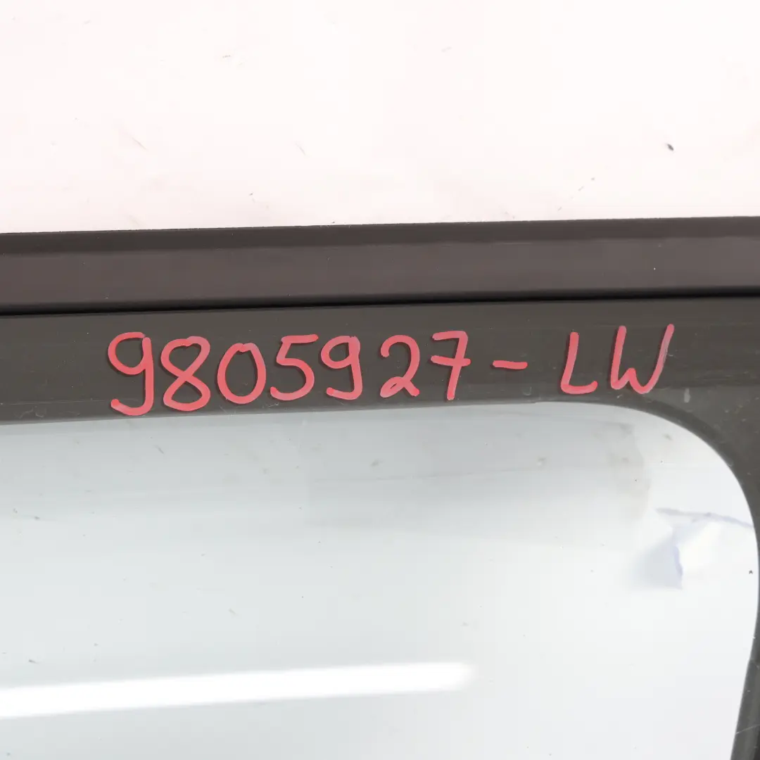 Panel Delantero Puerta Izquierda Blanco Claro - B15 para Mini Countryman R60 con número de pieza 9805927 Mini Countryman R60 Panel Delantero Puerta Izquierda Blanco Claro - B15 - SKU 9805927-LW - Número de pieza 9805927