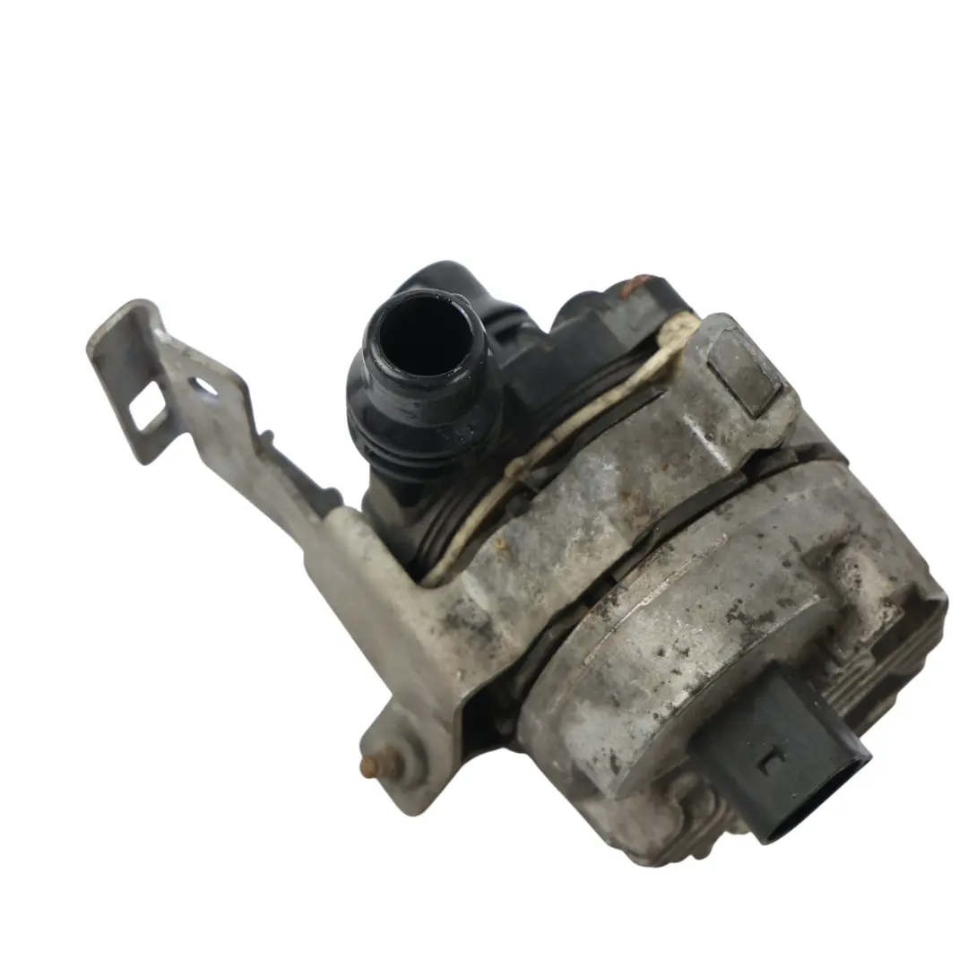 Coolant Water Pump Left N/S to Mercedes C205 W205 AMG Engine with Part number A0005002400 Mercedes C205 W205 AMG Engine Coolant Water Pump Left N/S - SKU A0005002400 - Part number A0005002400