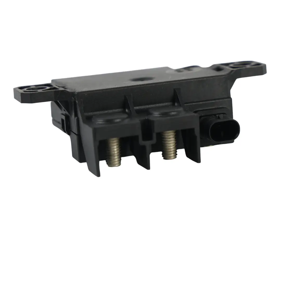 Module Unit to Mercedes W204 W212 W221 Battery Relay with Part number A0009822023 Mercedes W204 W212 W221 Battery Relay Module Unit - SKU A0009822023 - Part number A0009822023
