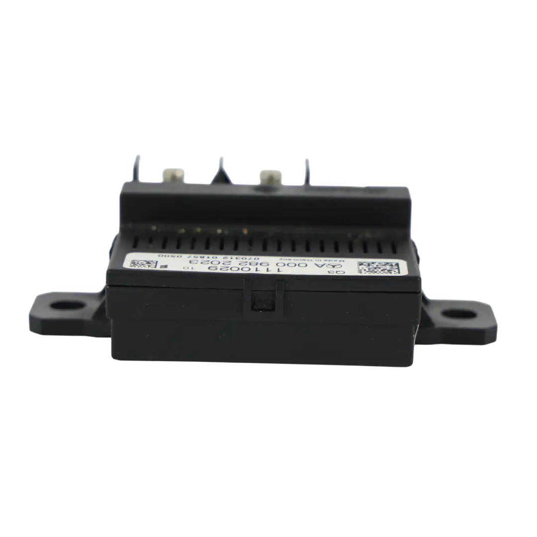 Batterie Relais Modul für Mercedes W204 W212 W221 mit Teilenummer A0009822023 Mercedes W204 W212 W221 Batterie Relais Modul - SKU A0009822023 - Teilenummer A0009822023
