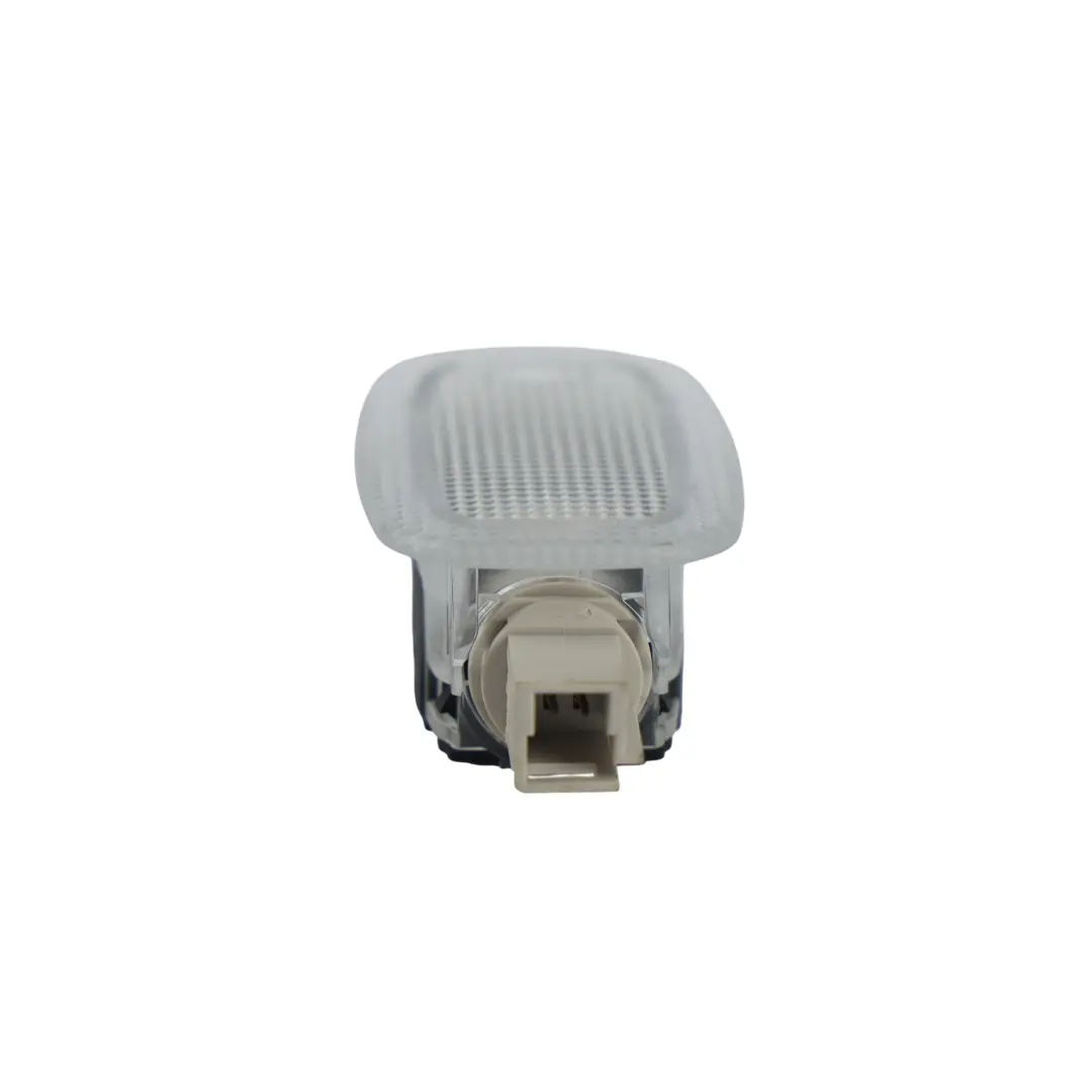 Mercedes-Benz W204 W207 A207 C207 W212 Lampada Luce Interna per con numero di parte A0028202101 Mercedes-Benz W204 W207 A207 C207 W212 Lampada Luce Interna - SKU A0028202101 - Numero di parte A0028202101