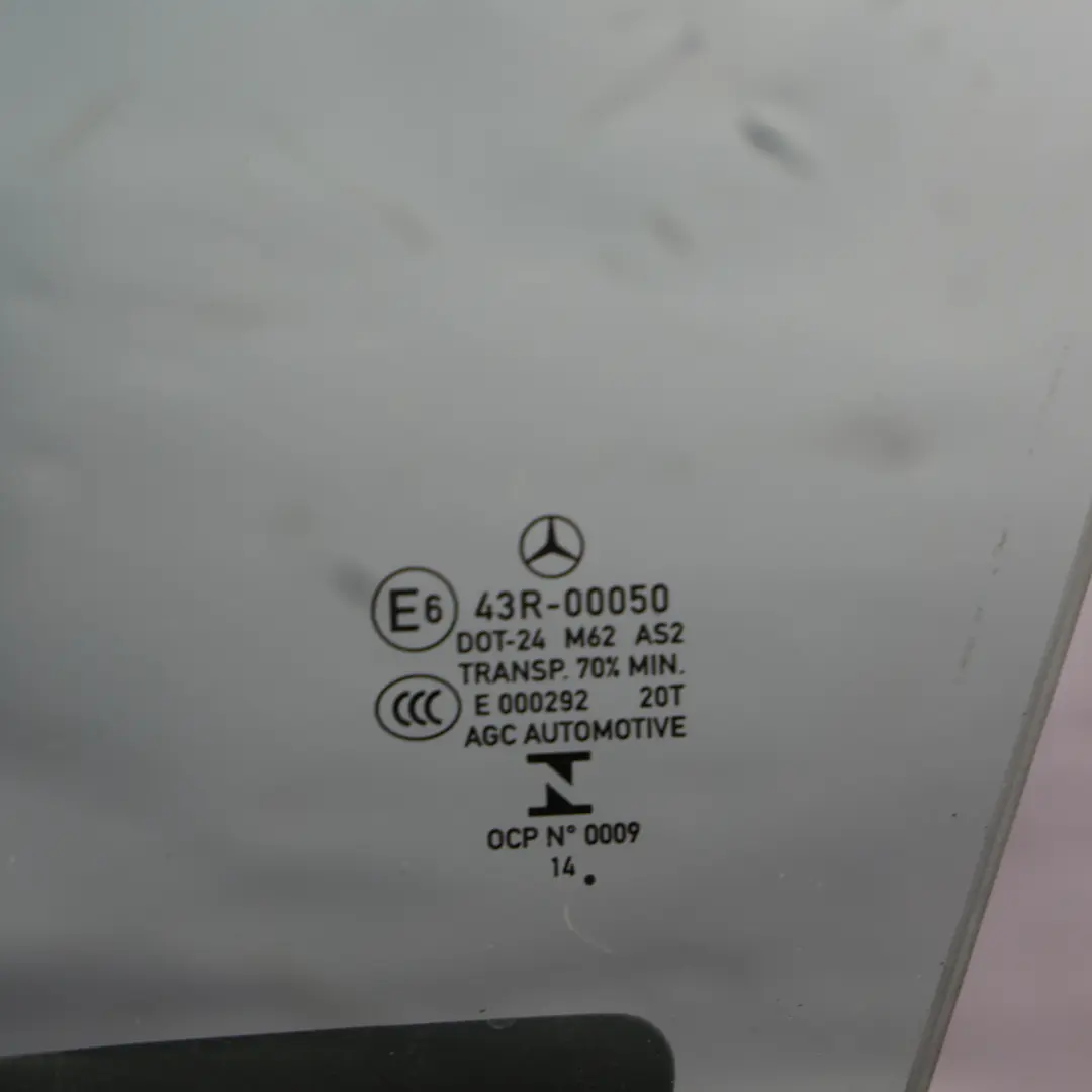 Panneau Couvercle Porte Avant Gauche Kosmos Noir Métallisé 191 pour Mercedes C117 à propos du numéro de pièce A1177200105 Mercedes C117 Panneau Couvercle Porte Avant Gauche Kosmos Noir Métallisé 191 - SKU A1177200105-KB1 - Numéro de pièce A1177200105