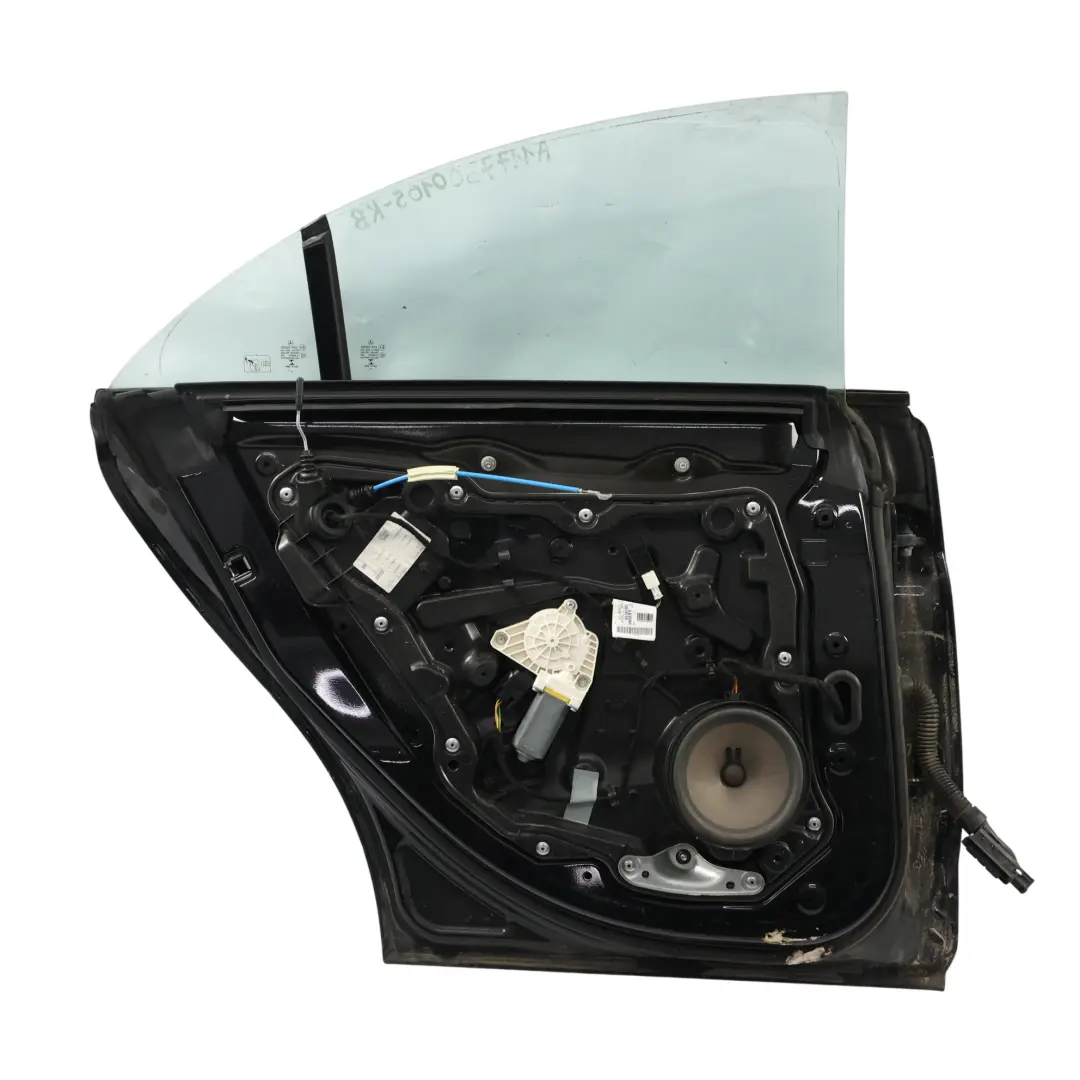 Arrière Gauche Kosmos Cosmic Black Metallic - 191 pour Mercedes CLA C117 Porte à propos du numéro de pièce A1177300105 Mercedes CLA C117 Porte Arrière Gauche Kosmos Cosmic Black Metallic - 191 - SKU A1177300105-KB - Numéro de pièce A1177300105