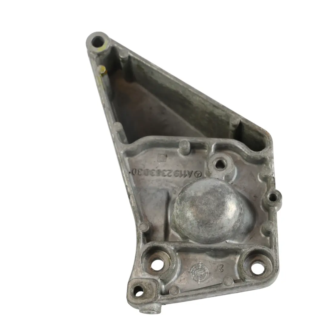 Support Pompe Direction Assistée pour Mercedes C140 à propos du numéro de pièce A1192363030 Mercedes C140 Support Pompe Direction Assistée - SKU A1192363030 - Numéro de pièce A1192363030