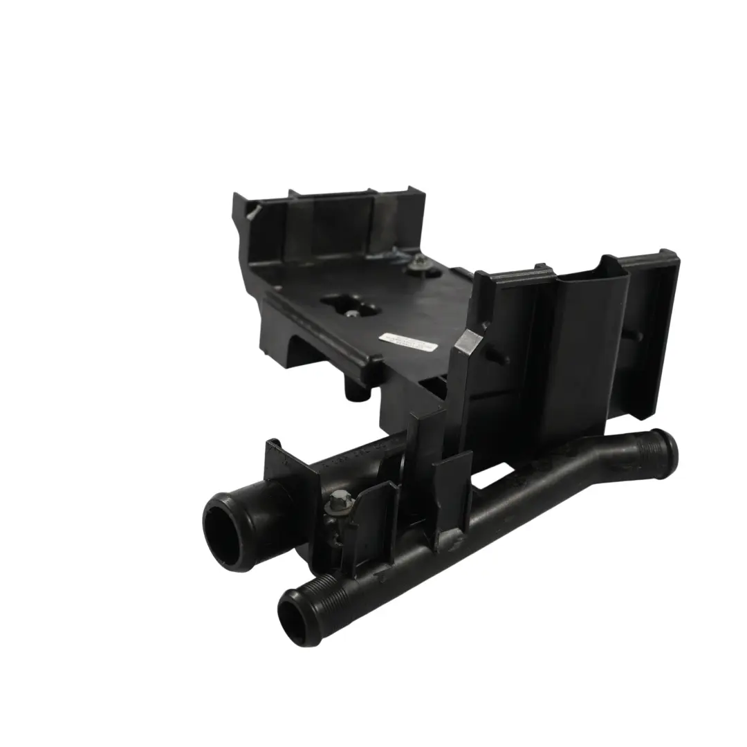 A45 AMG Tubo Intercooler Supporto Staffa A1330940085 per Mercedes C117 W176 con numero di parte A1330900241 Mercedes C117 W176 A45 AMG Tubo Intercooler Supporto Staffa A1330940085 - SKU A1330900241-1 - Numero di parte A1330900241