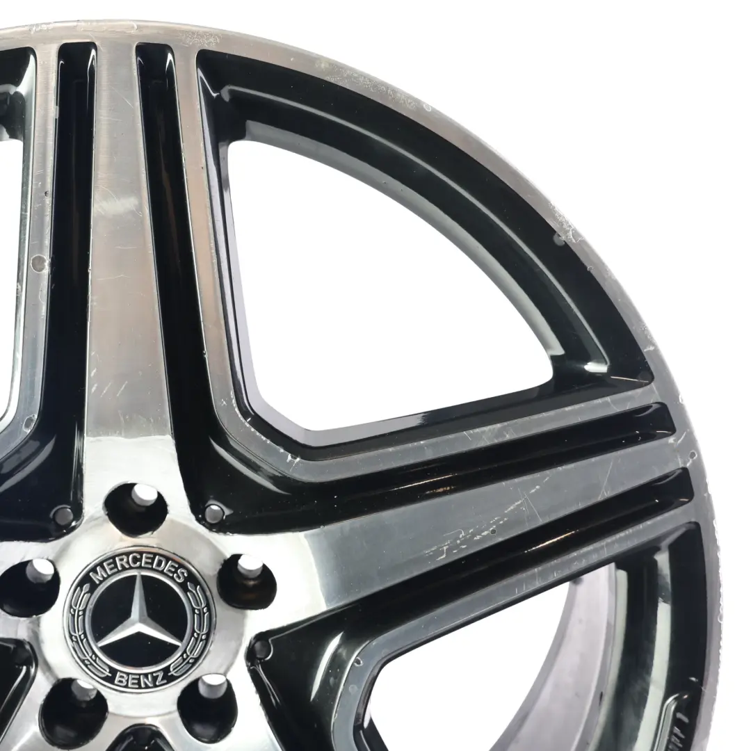 Felga Aluminiowa Bicolour AMG 21" 9J ET48 do Mercedes ML W164 o numerze A1644015302 Mercedes ML W164 Felga Aluminiowa Bicolour AMG 21" 9J ET48 - SKU A1644015302-3 - Numer Części A1644015302