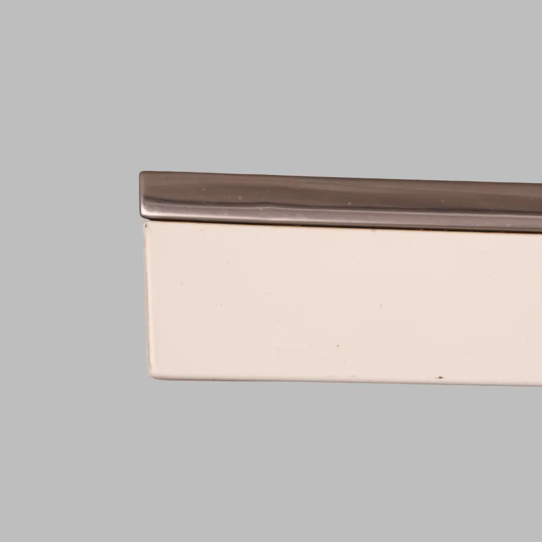Mercedes ML W164 Front Door Trim Molding Strip Right O/S Calcite White - 650 - SKU A1646905262-CW - Part number A1646905262