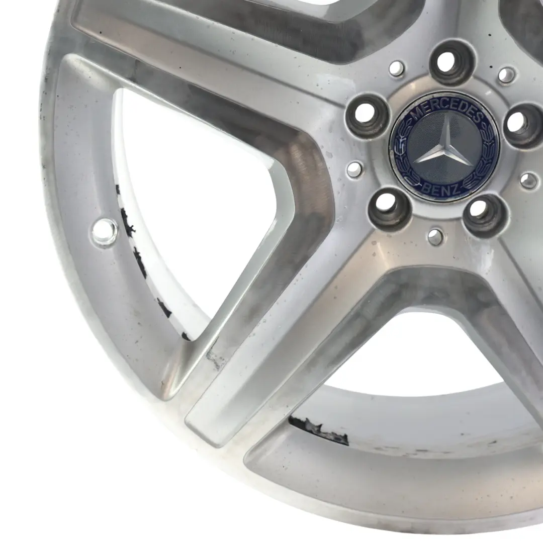 Jante en alliage AMG argent 20" 5 Spoke 9J ET:57 pour Mercedes ML W166 à propos du numéro de pièce A1664012002 Mercedes ML W166 Jante en alliage AMG argent 20" 5 Spoke 9J ET:57 - SKU A1664012002-2 - Numéro de pièce A1664012002