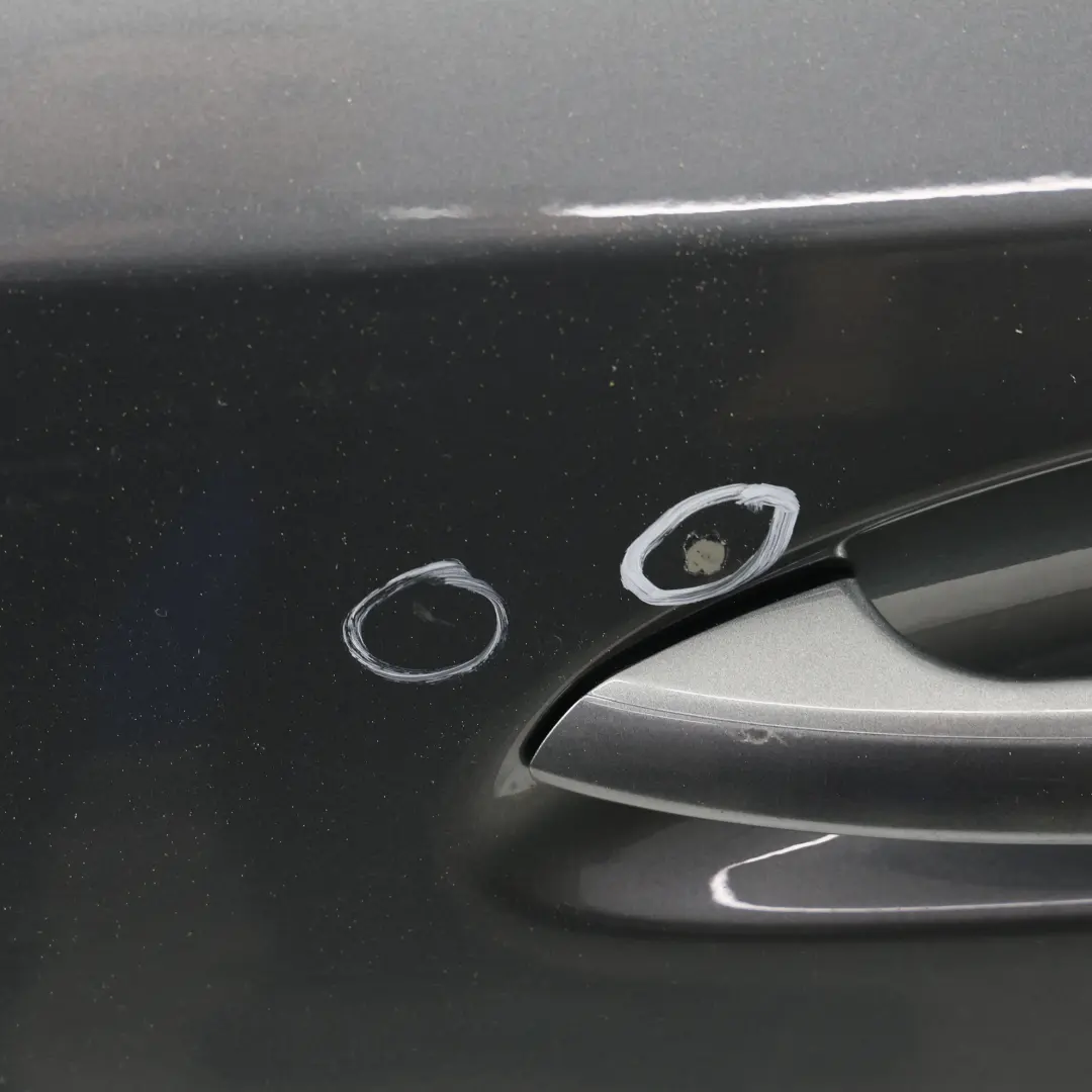 Puerta Trasera Izquierda Gris Selenita Metalizado 992 para Mercedes ML W166 con número de pieza A1667300105 Mercedes ML W166 Puerta Trasera Izquierda Gris Selenita Metalizado 992 - SKU A1667300105-SEL - Número de pieza A1667300105