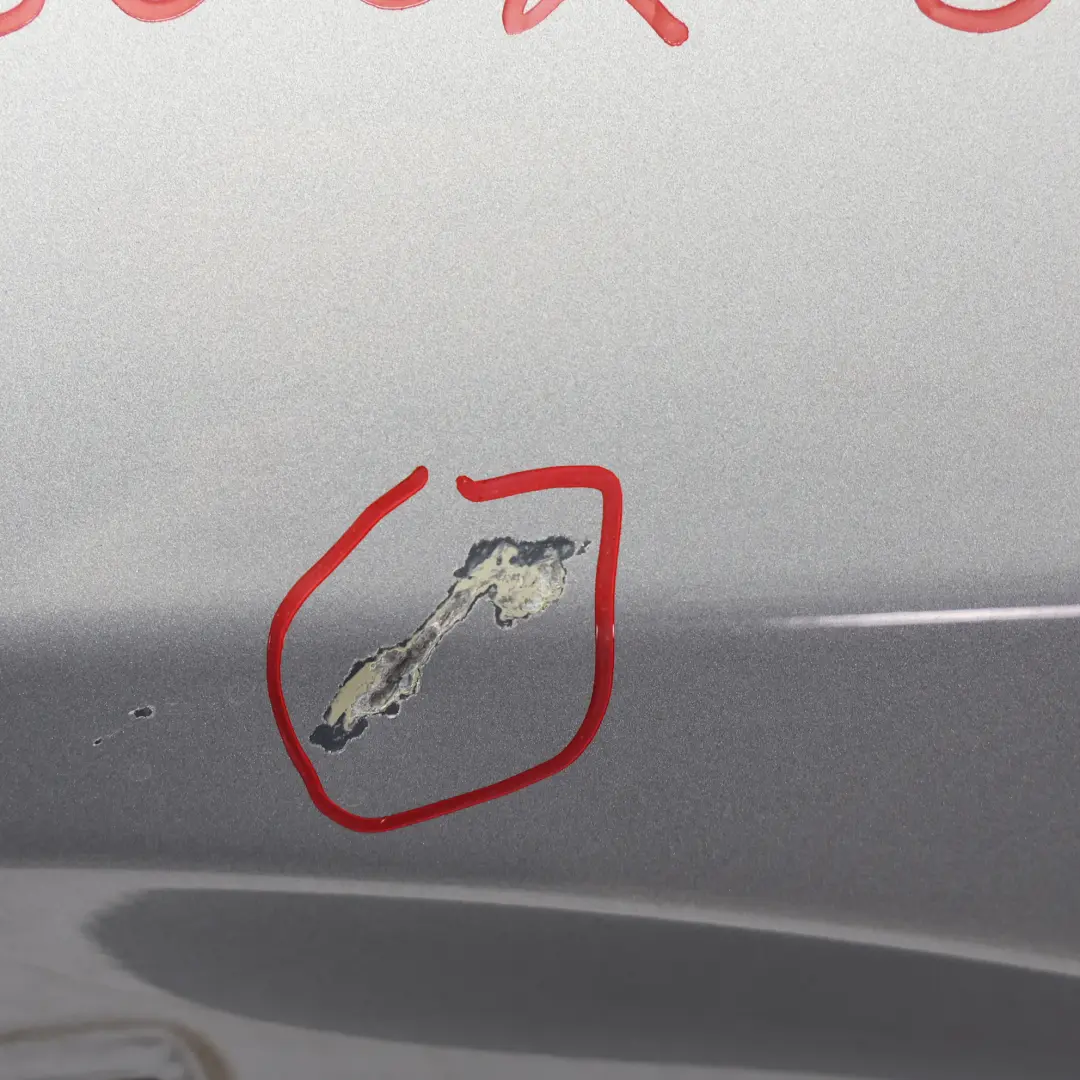 Porta posteriore destra Palladium Silver Metallic - 792 per Mercedes ML W166 con numero di parte A1667300205 Mercedes ML W166 Porta posteriore destra Palladium Silver Metallic - 792 - SKU A1667300205-PAL - Numero di parte A1667300205