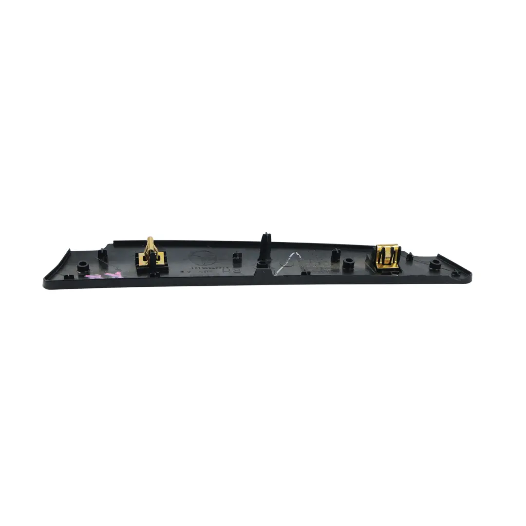 Moldura Puerta Interior Trasera Derecha Negra para Mercedes ML W166 con número de pieza A1667320121 Mercedes ML W166 Moldura Puerta Interior Trasera Derecha Negra - SKU A1667320121-1 - Número de pieza A1667320121