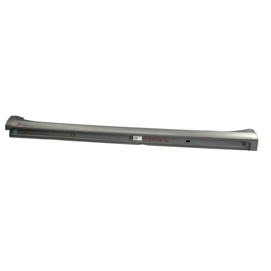 Latérale Couvre Seuil Gauche Mountain Grey Metallic - 787 pour Mercedes W169 à propos du numéro de pièce A1696110308 Mercedes W169 Latérale Couvre Seuil Gauche Mountain Grey Metallic - 787 - SKU A1696110308-MG - Numéro de pièce A1696110308