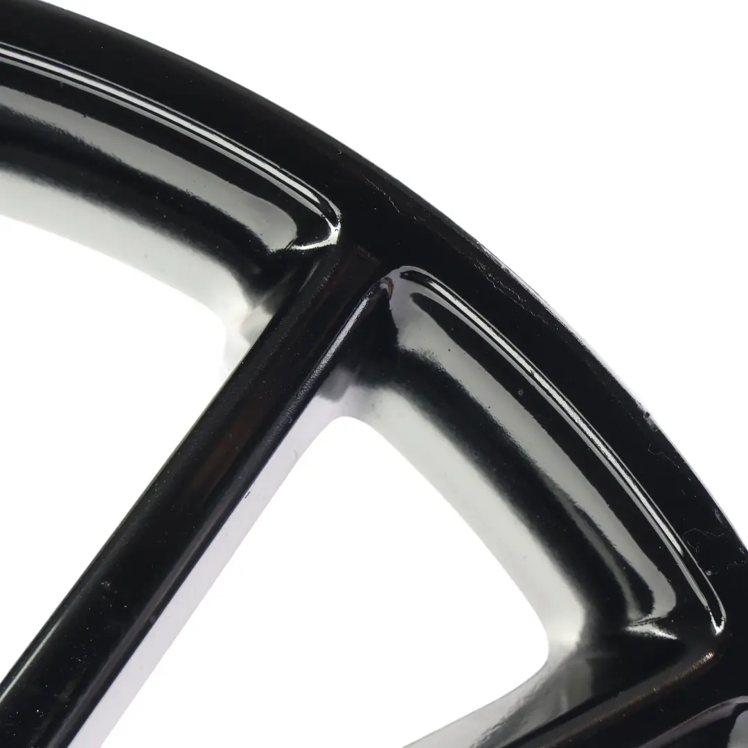 Czarna Felga Aluminiowa 18" ET:52 7.5J do Mercedes W176 W246 AMG o numerze A1764010200 Mercedes W176 W246 AMG Czarna Felga Aluminiowa 18" ET:52 7.5J - SKU A1764010200-5 - Numer Części A1764010200