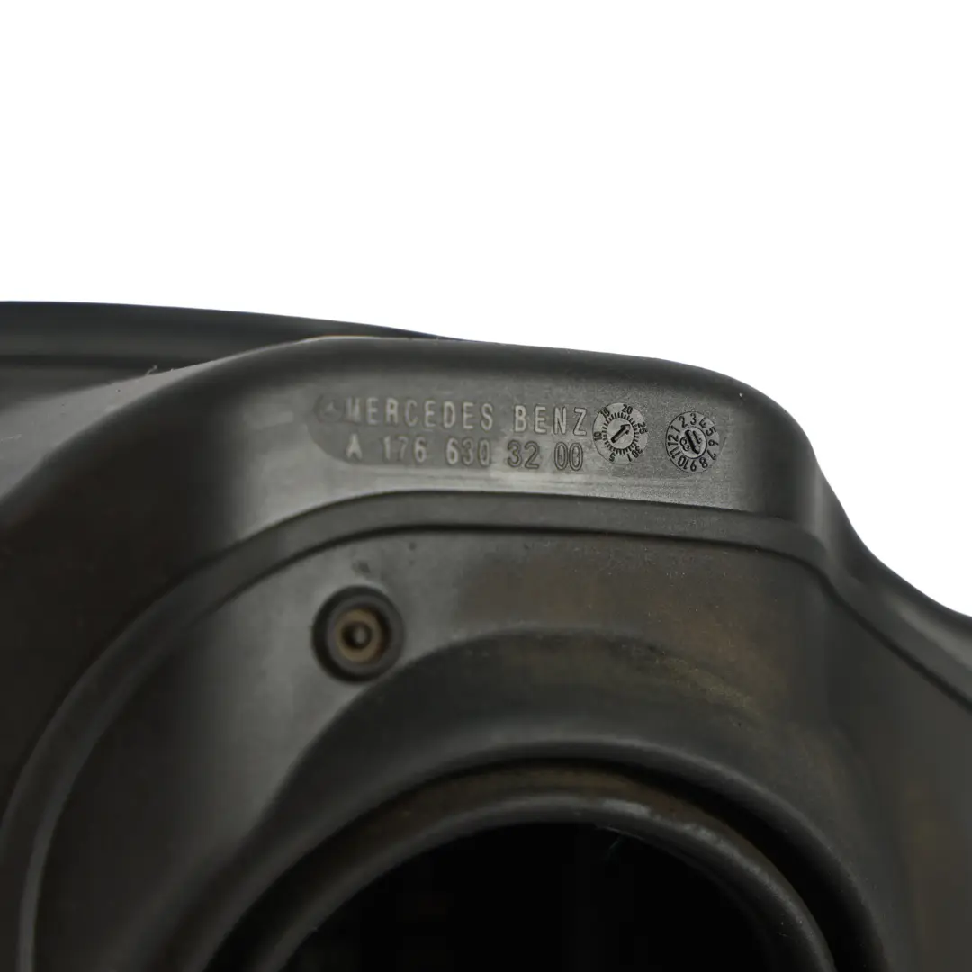 Carburante Tappo Scarico Carburante Meccanismo Di Base per Mercedes W176 con numero di parte A1766303200 Mercedes W176 Carburante Tappo Scarico Carburante Meccanismo Di Base - SKU A1766303200 - Numero di parte A1766303200