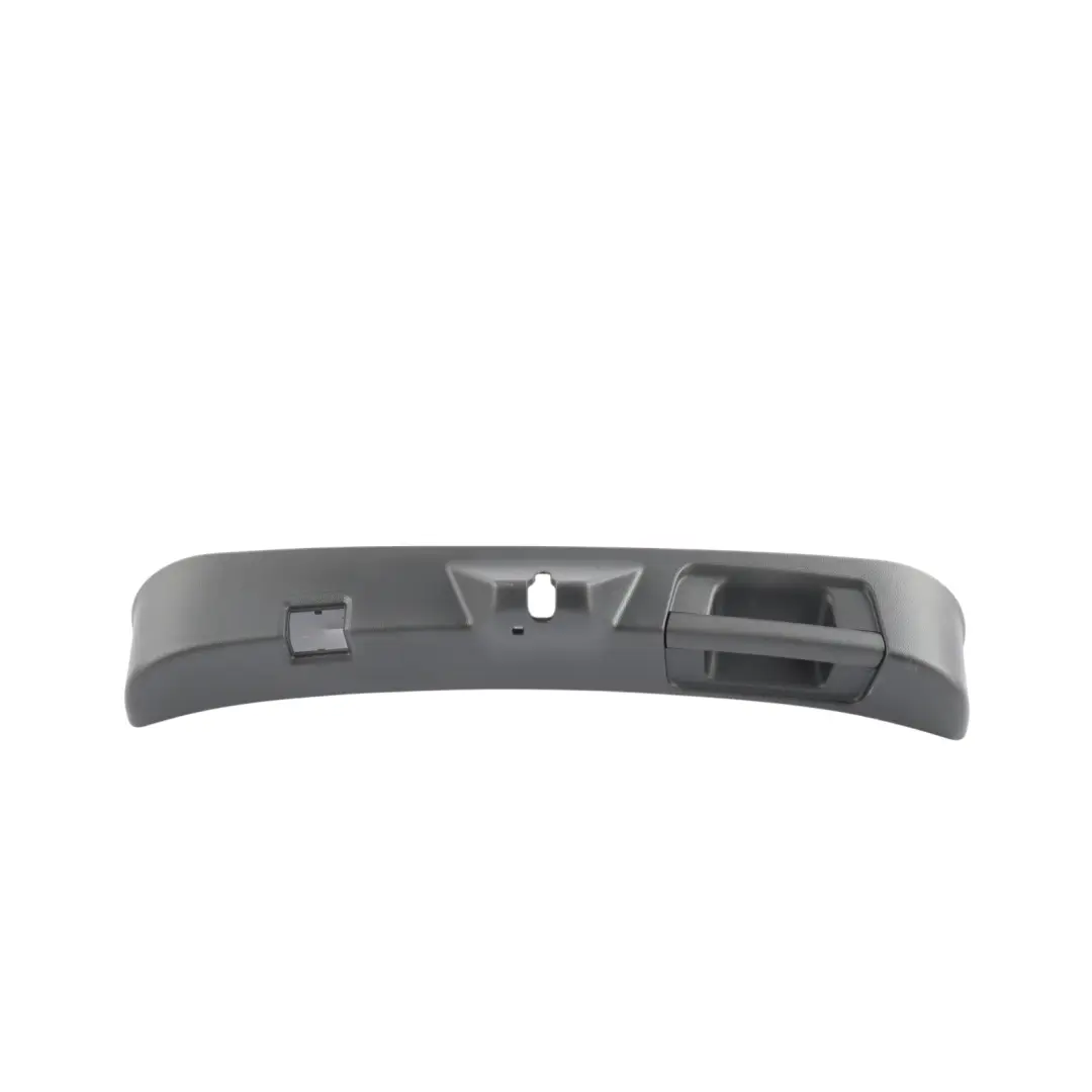 Heckklappen Schloss Zierblende Verkleidung für Mercedes W176 mit Teilenummer A1767400272 Mercedes W176 Heckklappen Schloss Zierblende Verkleidung - SKU A1767400272 - Teilenummer A1767400272