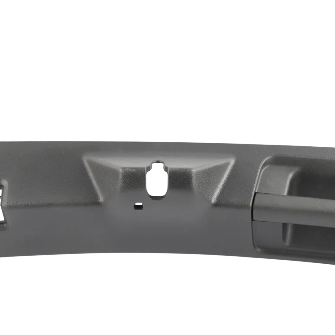 Mercedes W176 Heckklappen Schloss Zierblende Verkleidung - SKU A1767400272 - Teilenummer A1767400272