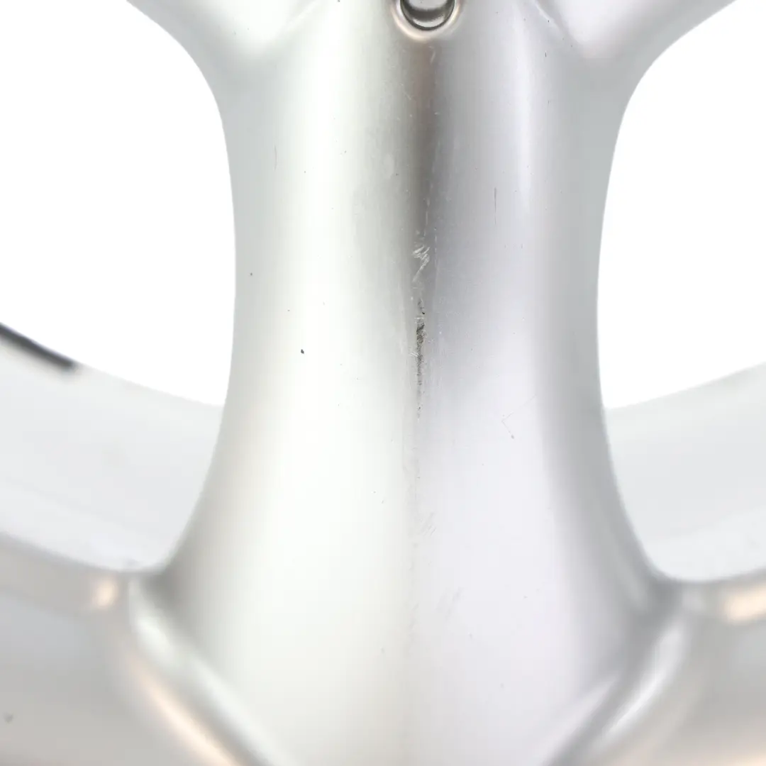 Cerchio in lega argento 5 razze 17" ET:34 8,5J per Mercedes W203 con numero di parte A2034013502 Mercedes W203 Cerchio in lega argento 5 razze 17" ET:34 8,5J - SKU A2034013502-1 - Numero di parte A2034013502