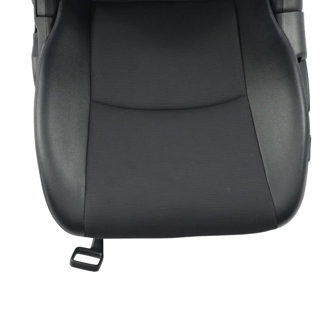 Asiento Delantero Calefactable Cuero Negro Izquierdo para Mercedes CLC CL203 Coupe con número de pieza A2039100793 Mercedes CLC CL203 Coupe Asiento Delantero Calefactable Cuero Negro Izquierdo - SKU A2039100793-1 - Número de pieza A2039100793