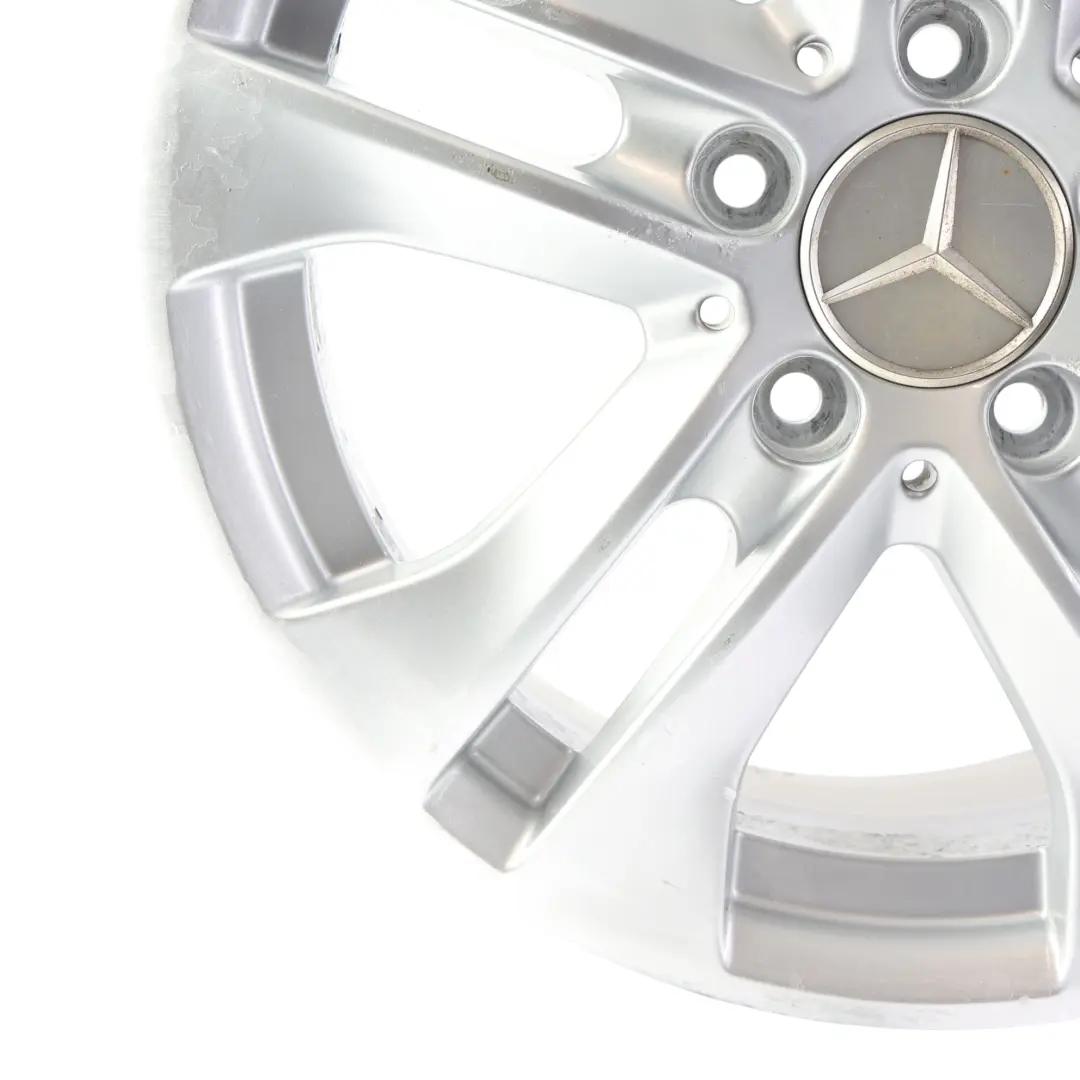 Silberne Alufelge 16" ET:43 7J 5 Doppel Speiche für Mercedes W204 mit Teilenummer A2044017202 Mercedes W204 Silberne Alufelge 16" ET:43 7J 5 Doppel Speiche - SKU A2044017202-3 - Teilenummer A2044017202