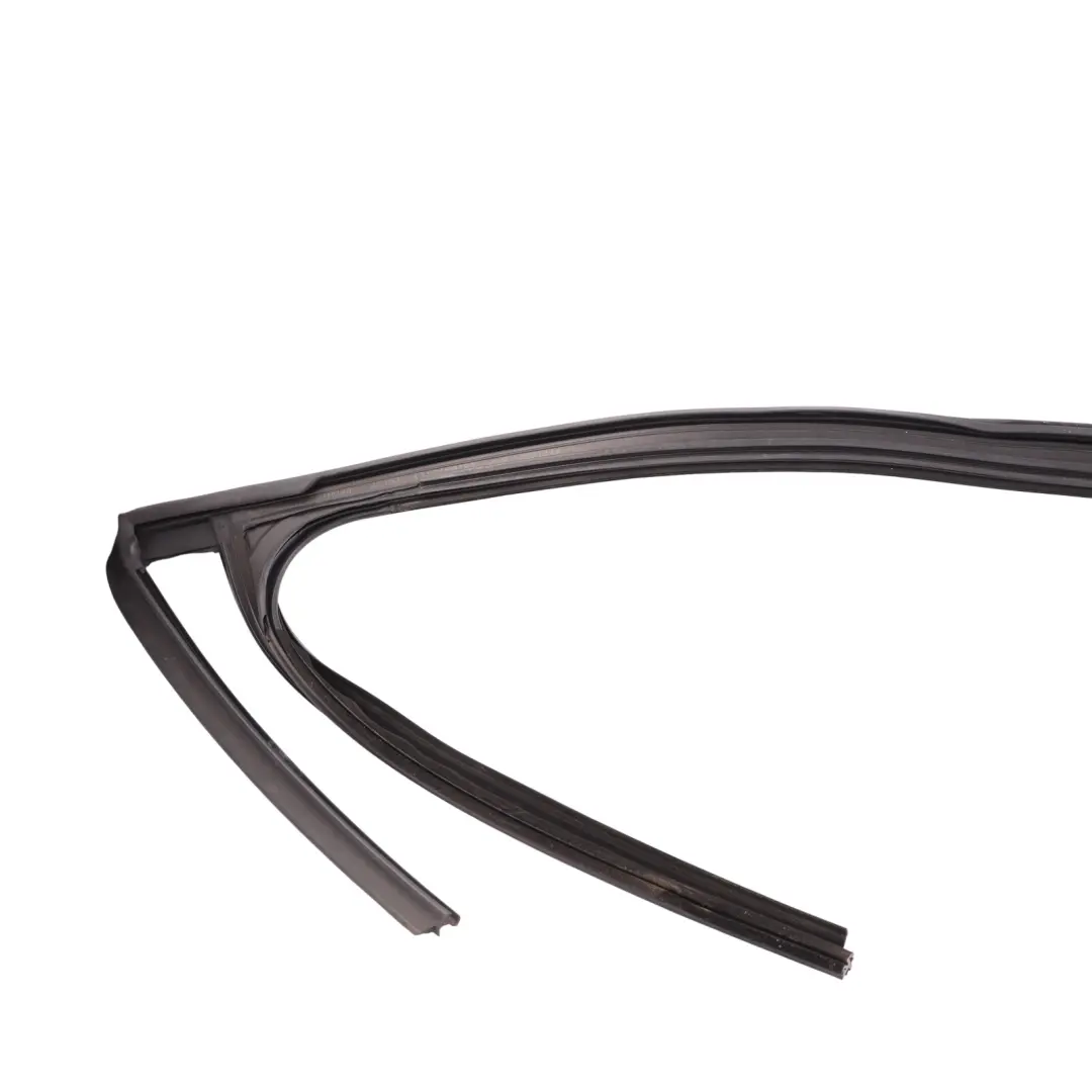 Türfenster Führungsschiene Dichtung Gummi Vorne Links für Mercedes W204 mit Teilenummer A2047251125 Mercedes W204 Türfenster Führungsschiene Dichtung Gummi Vorne Links - SKU A2047251125 - Teilenummer A2047251125